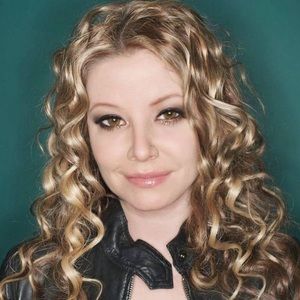 Meet your Posher, Shawna